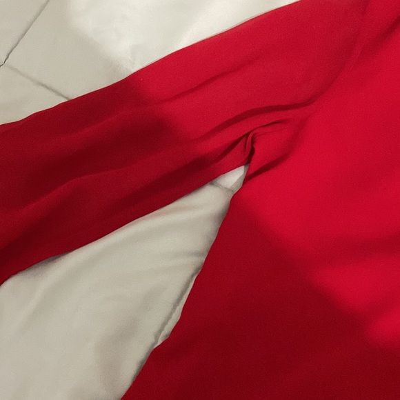 Red blouse mad in India Rex Fabrics - Picture 6 of 9